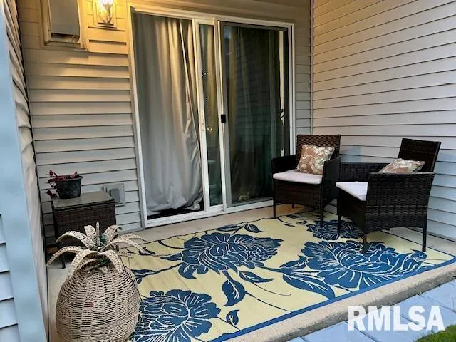 $149,000 | 3828 Creek Hill Drive, Unit 3, Bettendorf, IA 52722