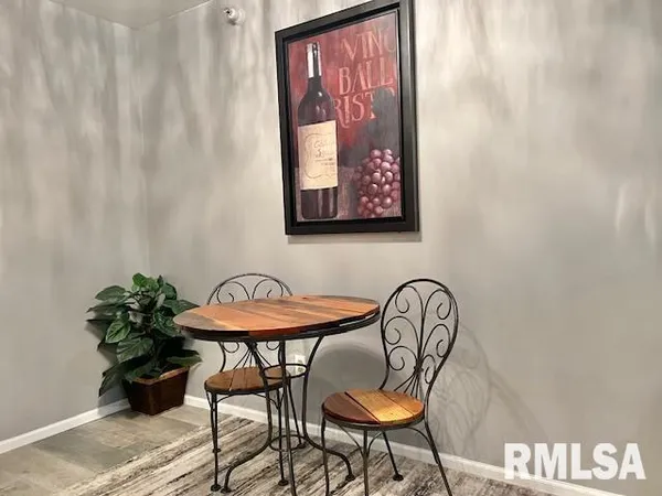 $149,000 | 3828 Creek Hill Drive, Unit 3, Bettendorf, IA 52722