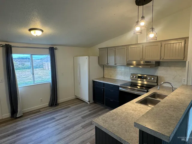 $215,000 | 1623 16th Street, Heyburn, ID 83336