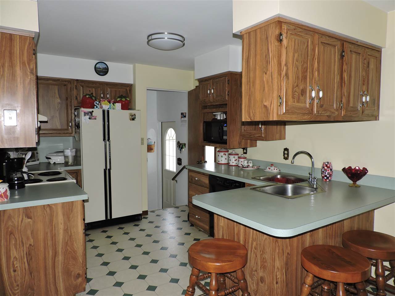 446 North Garfield Road Linwood, MI 48634 - Photo 7 of 39