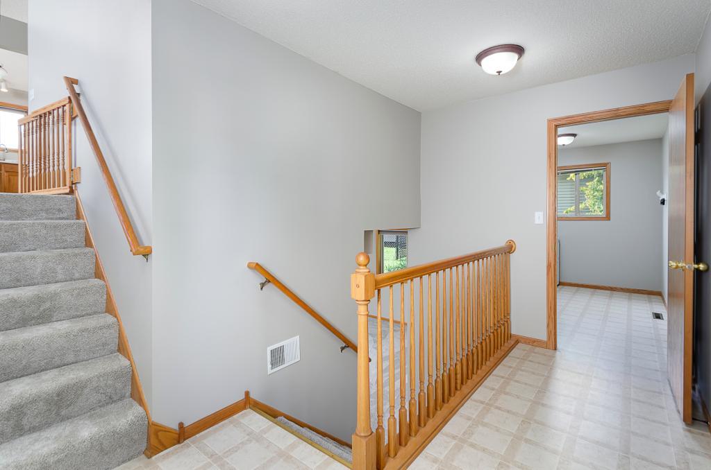 2804 Monroe Drive Northwest Rochester, MN 55901 - Photo 3 of 28