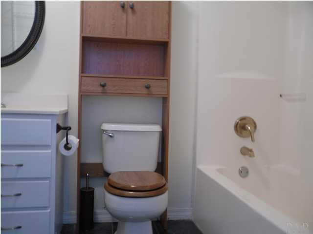 5535 Mulat Road Milton, FL 32583 - Photo 8 of 17 Master bath