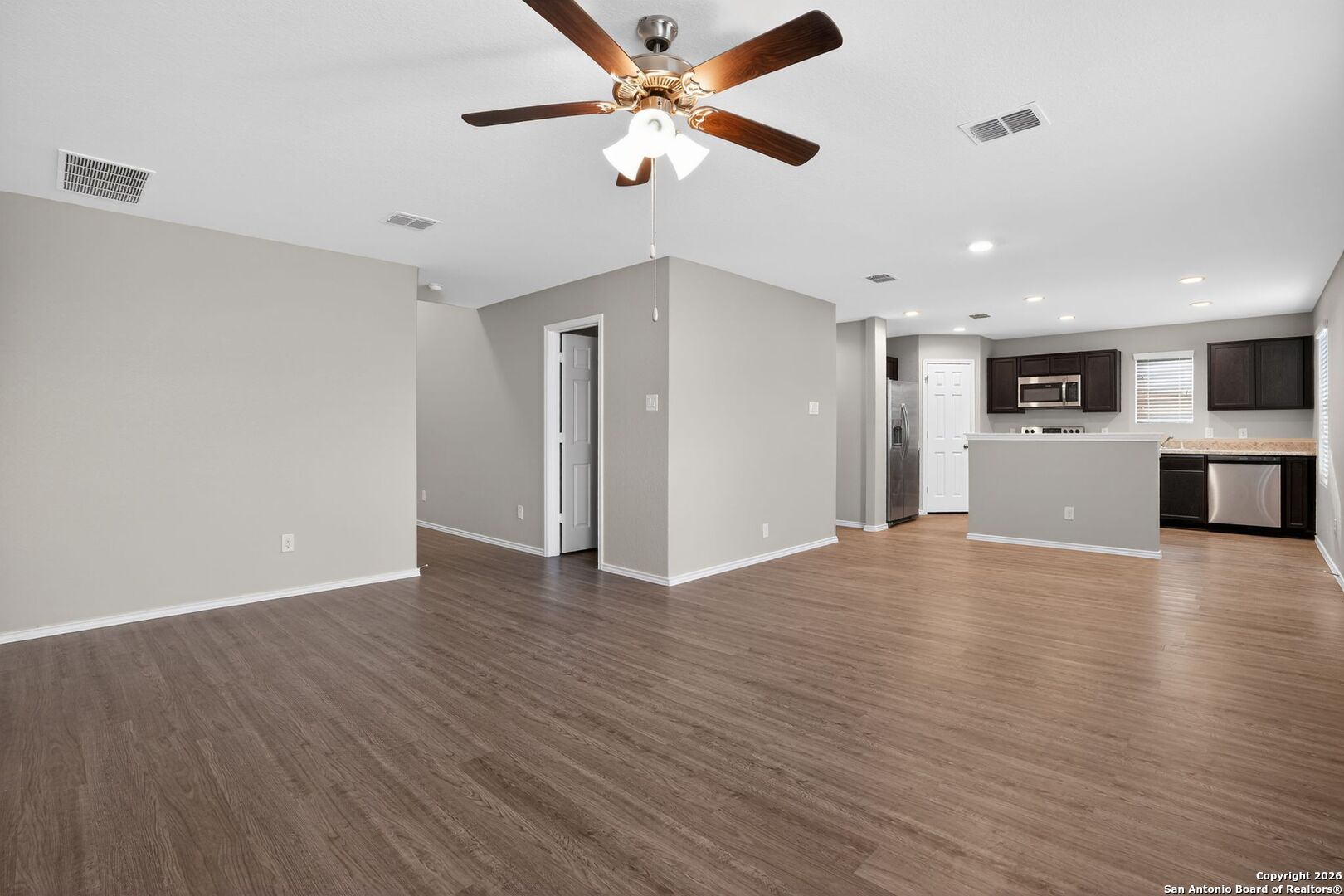 9515 Apple Ridge Lane San Antonio, TX 78239 - Photo 4 of 31