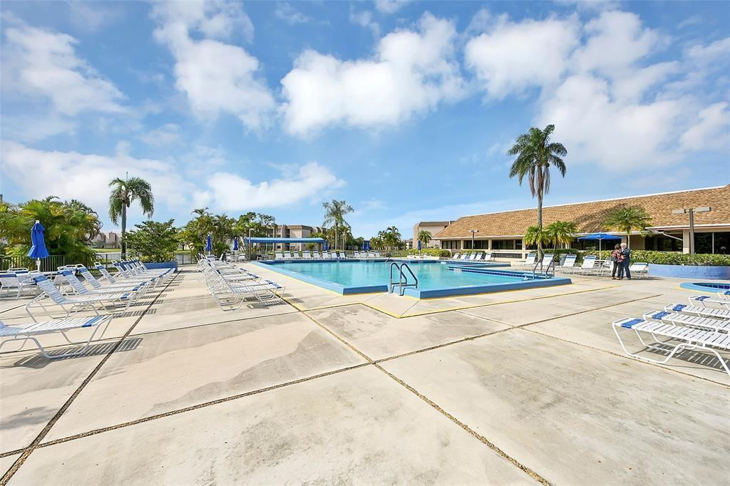 2541 North Nob Hill Road, Unit 206 Sunrise, FL 33322 - Photo 37 of 44 a view of a basketball court