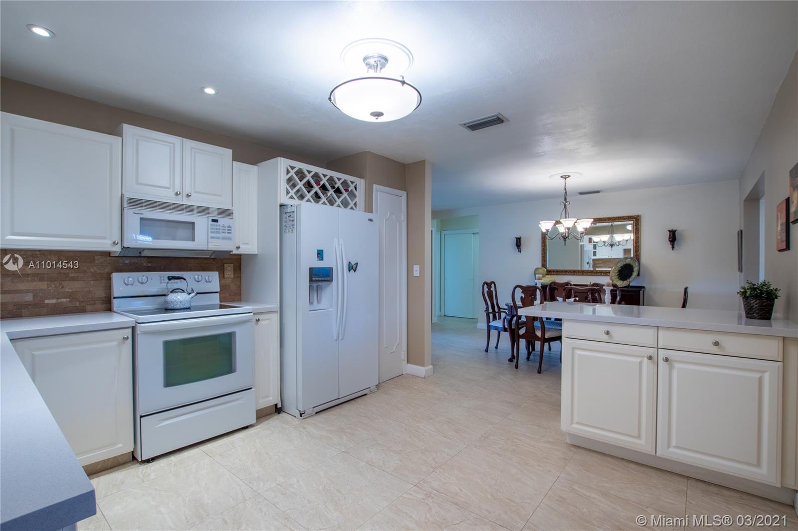 7740 Southwest 146th Road Miami, FL 33183 - Photo 14 of 37