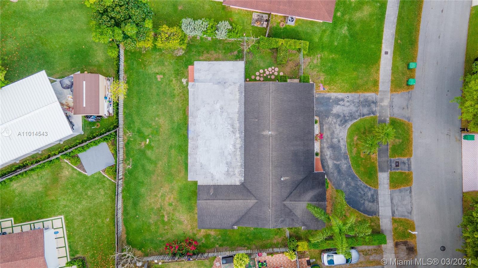 7740 Southwest 146th Road Miami, FL 33183 - Photo 32 of 37