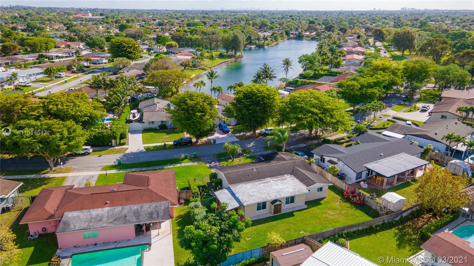 7740 Southwest 146th Road Miami, FL 33183 - Photo 33 of 37