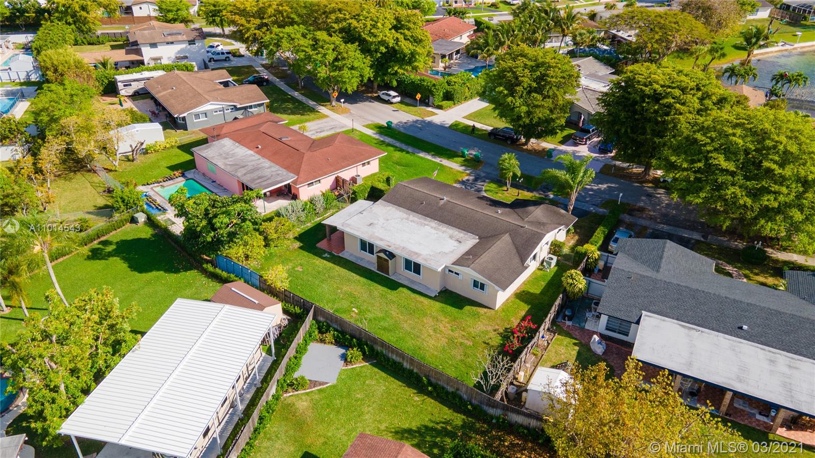 7740 Southwest 146th Road Miami, FL 33183 - Photo 6 of 37