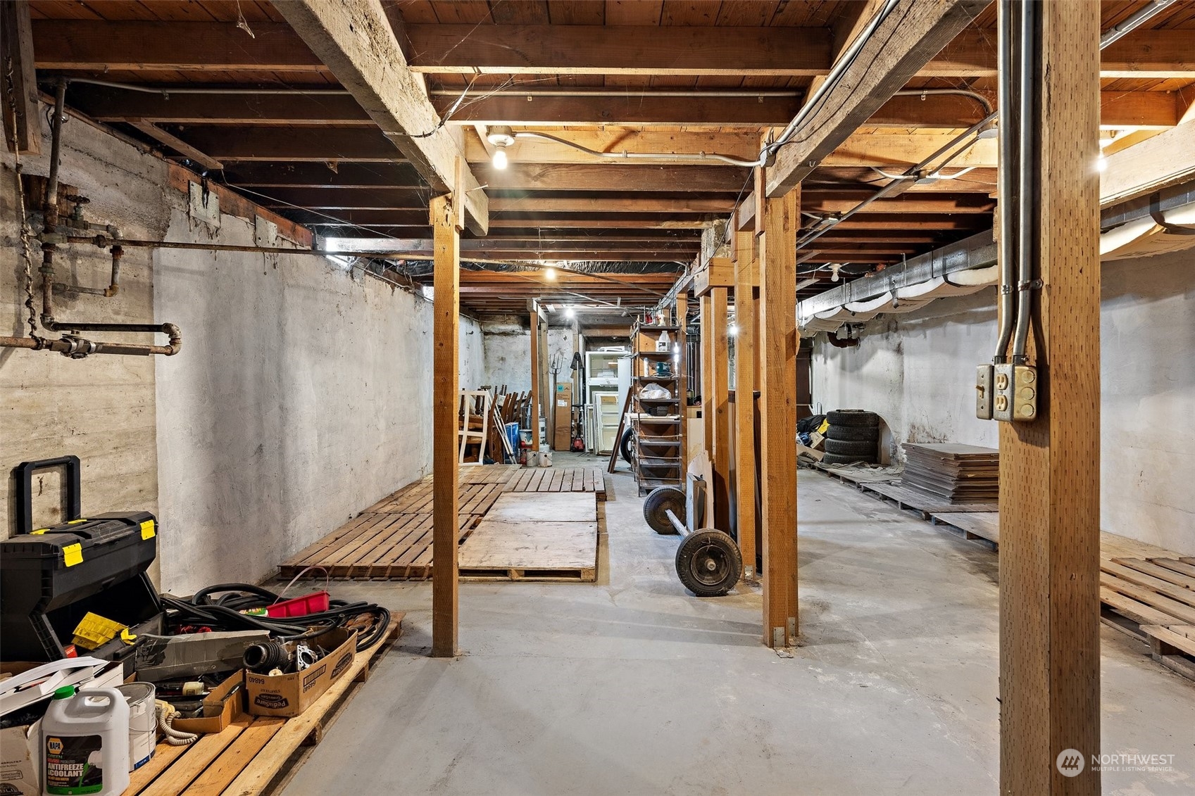 2515 Rocky Point Road Northwest Bremerton, WA 98312 - Photo 20 of 29 a view of gym