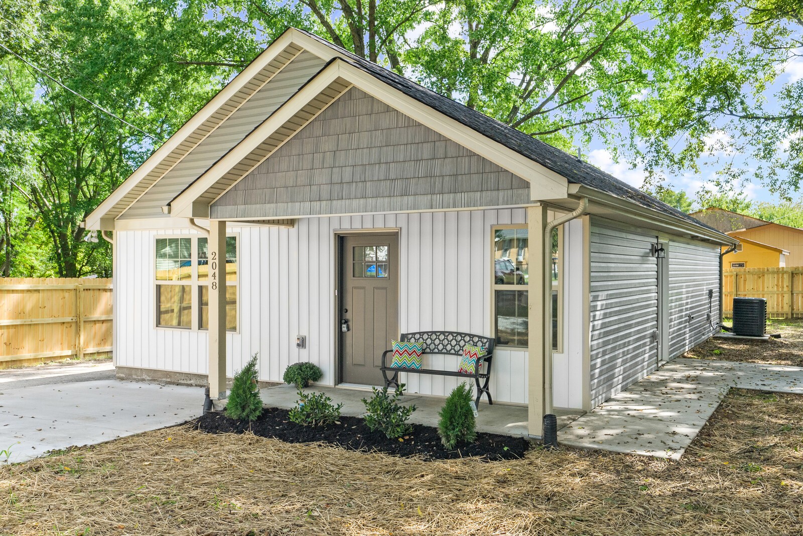2048 Rice Street Springfield, TN 37172 - Photo 2 of 13 Gallery Image 2