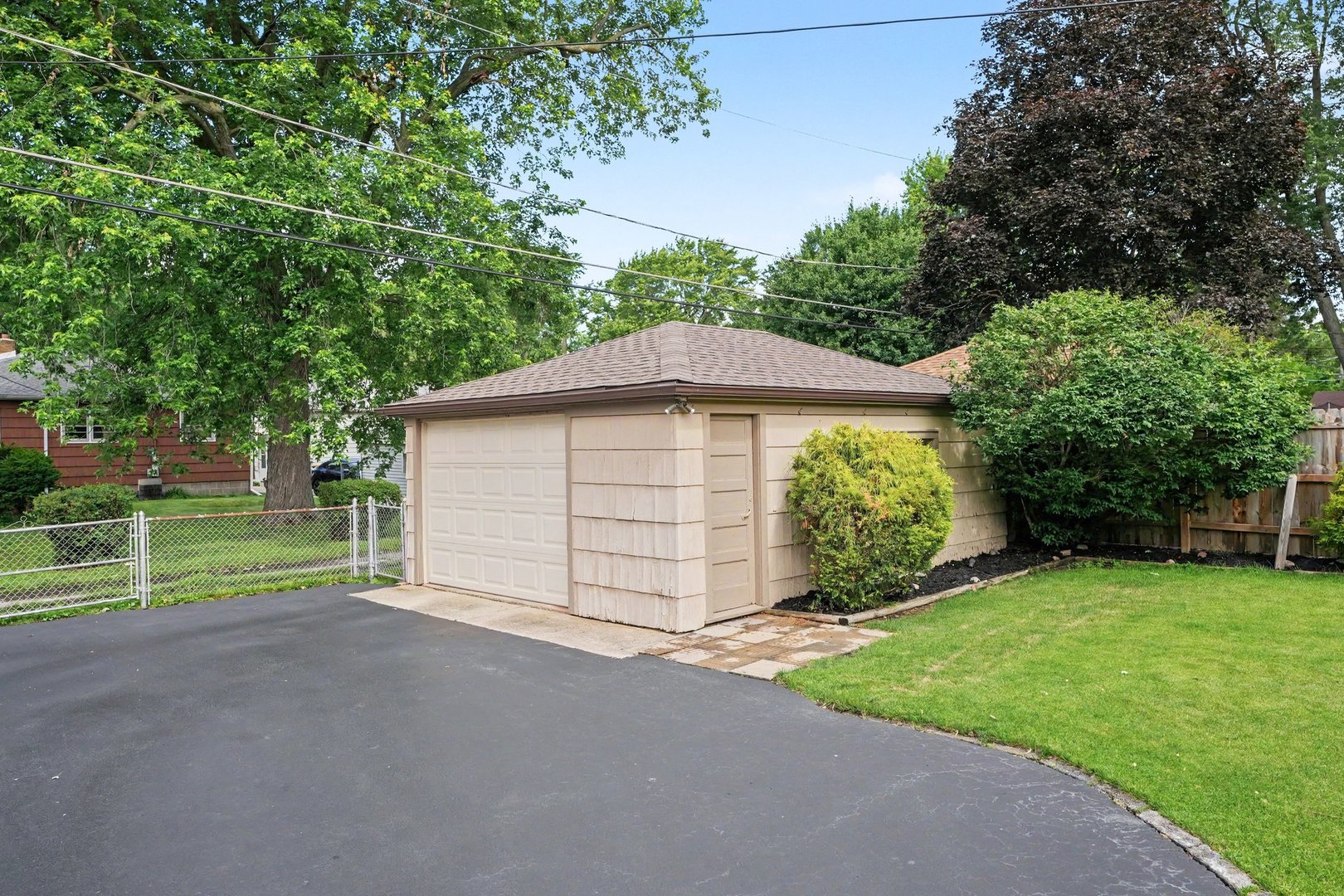 18338 Ridgewood Avenue Lansing, IL 60438 - Photo 25 of 28