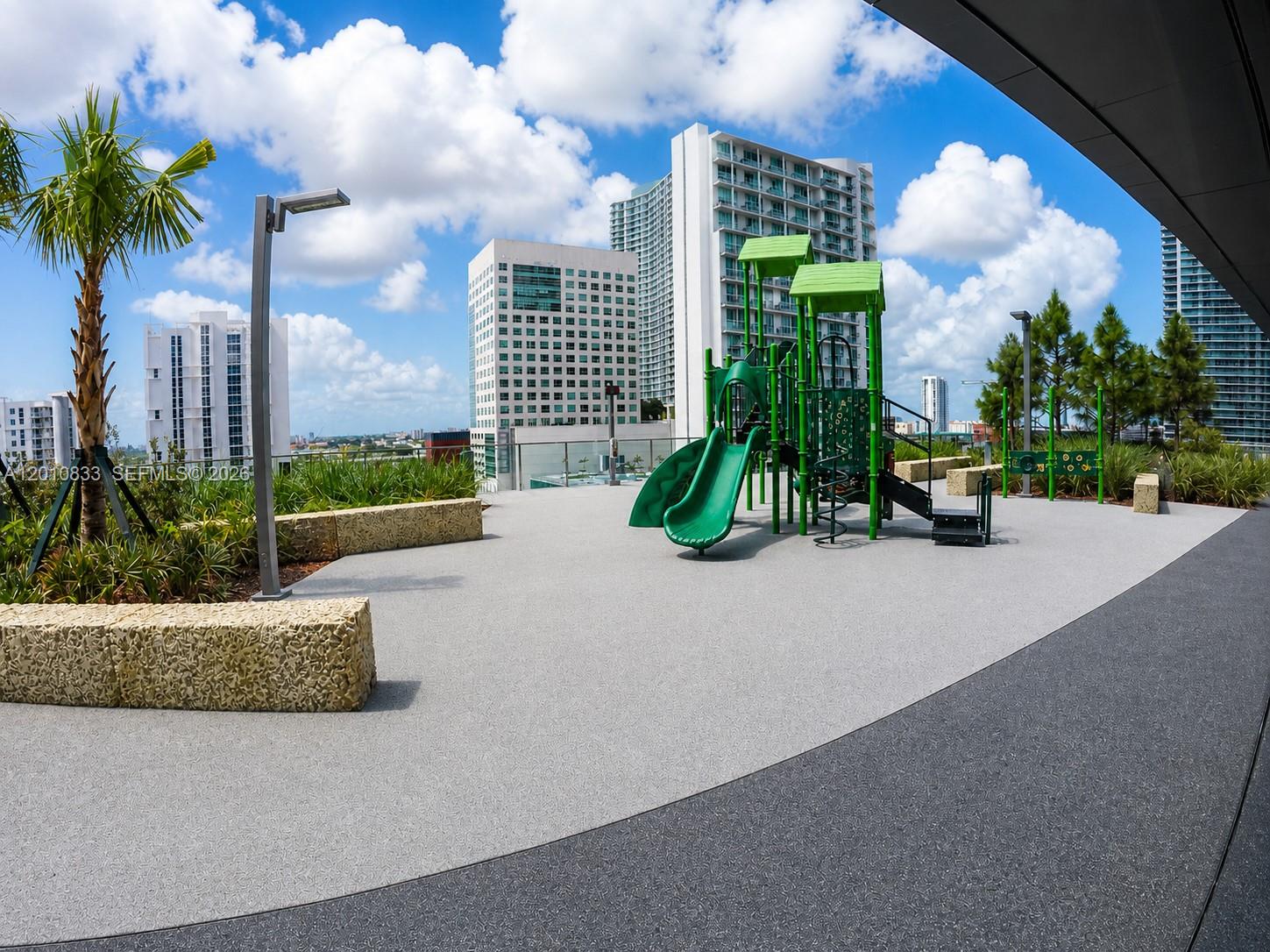 88 Southwest 7th Street, Unit 2206 Miami, FL 33130 - Photo 40 of 44