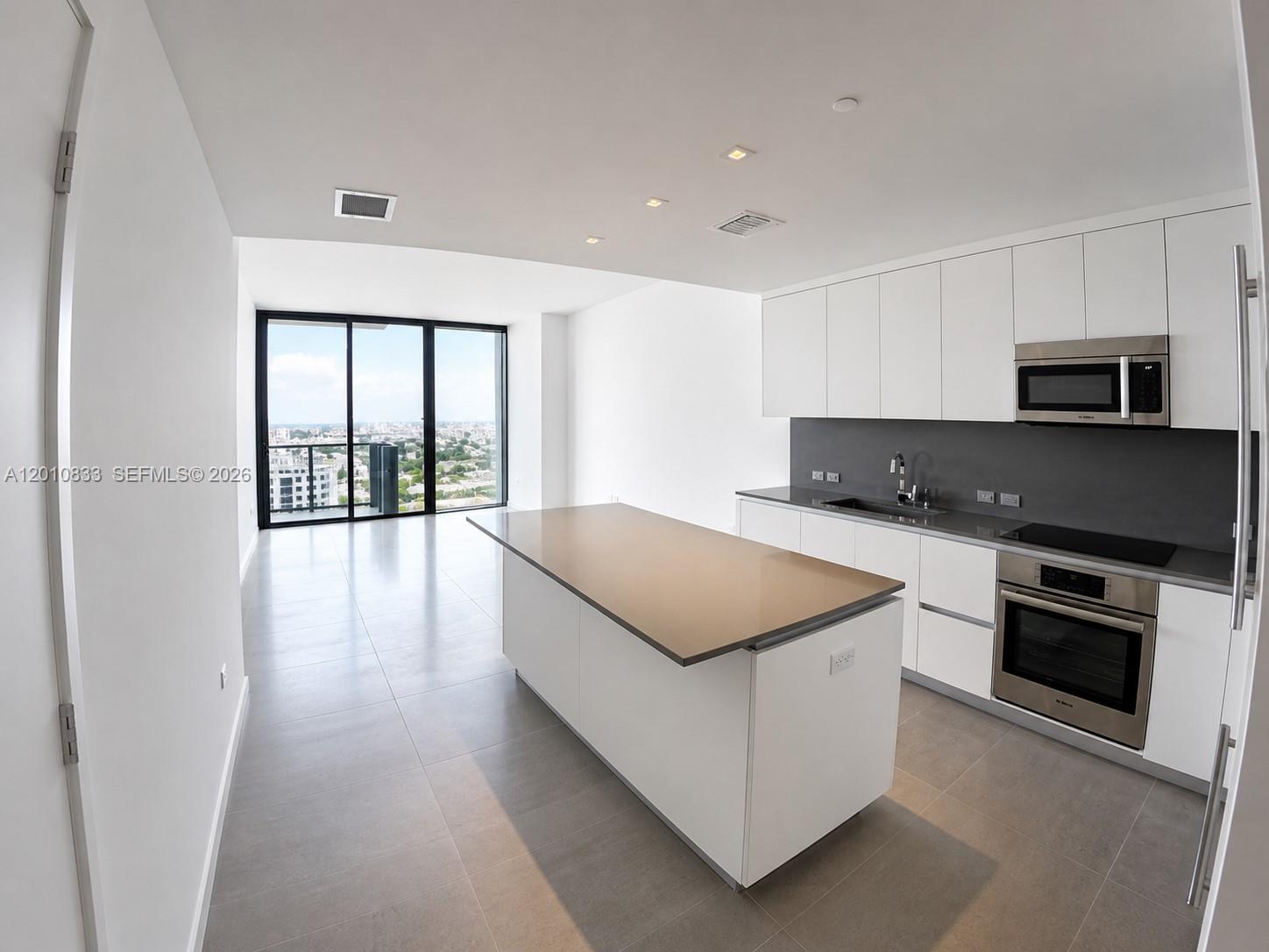 88 Southwest 7th Street, Unit 2206 Miami, FL 33130 - Photo 7 of 44