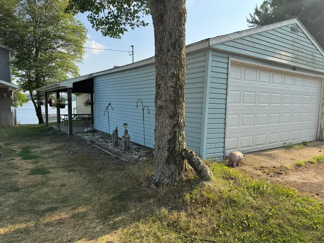 $219,900 | 8871 Lakeview Boulevard, Rodney, MI 49342
