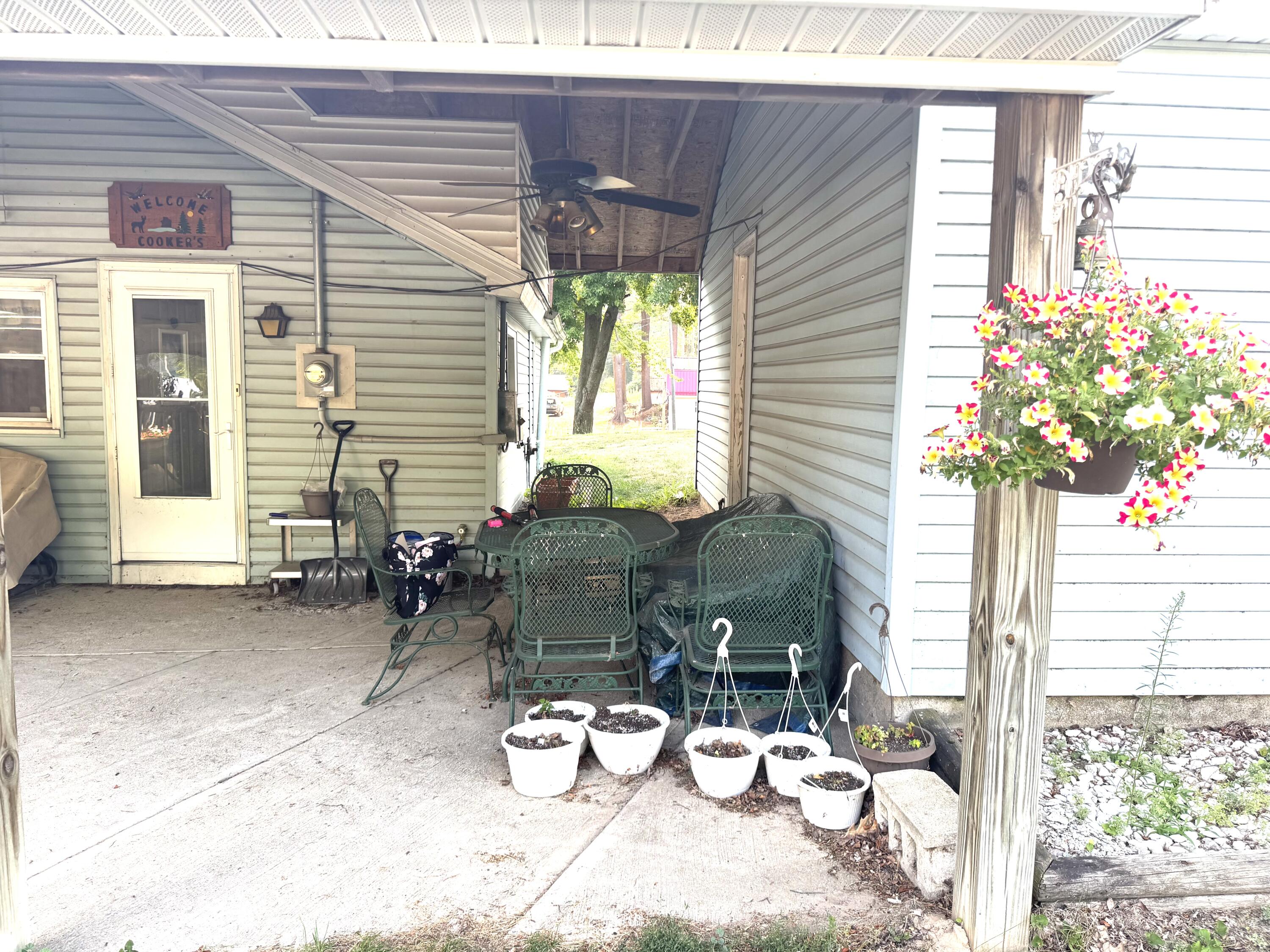 8871 Lakeview Boulevard Rodney, MI 49342 - Photo 2 of 81 IMG_4790