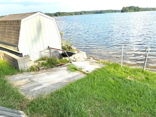 $219,900 | 8871 Lakeview Boulevard, Rodney, MI 49342