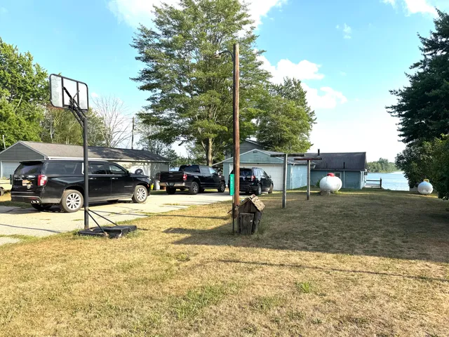 $219,900 | 8871 Lakeview Boulevard, Rodney, MI 49342