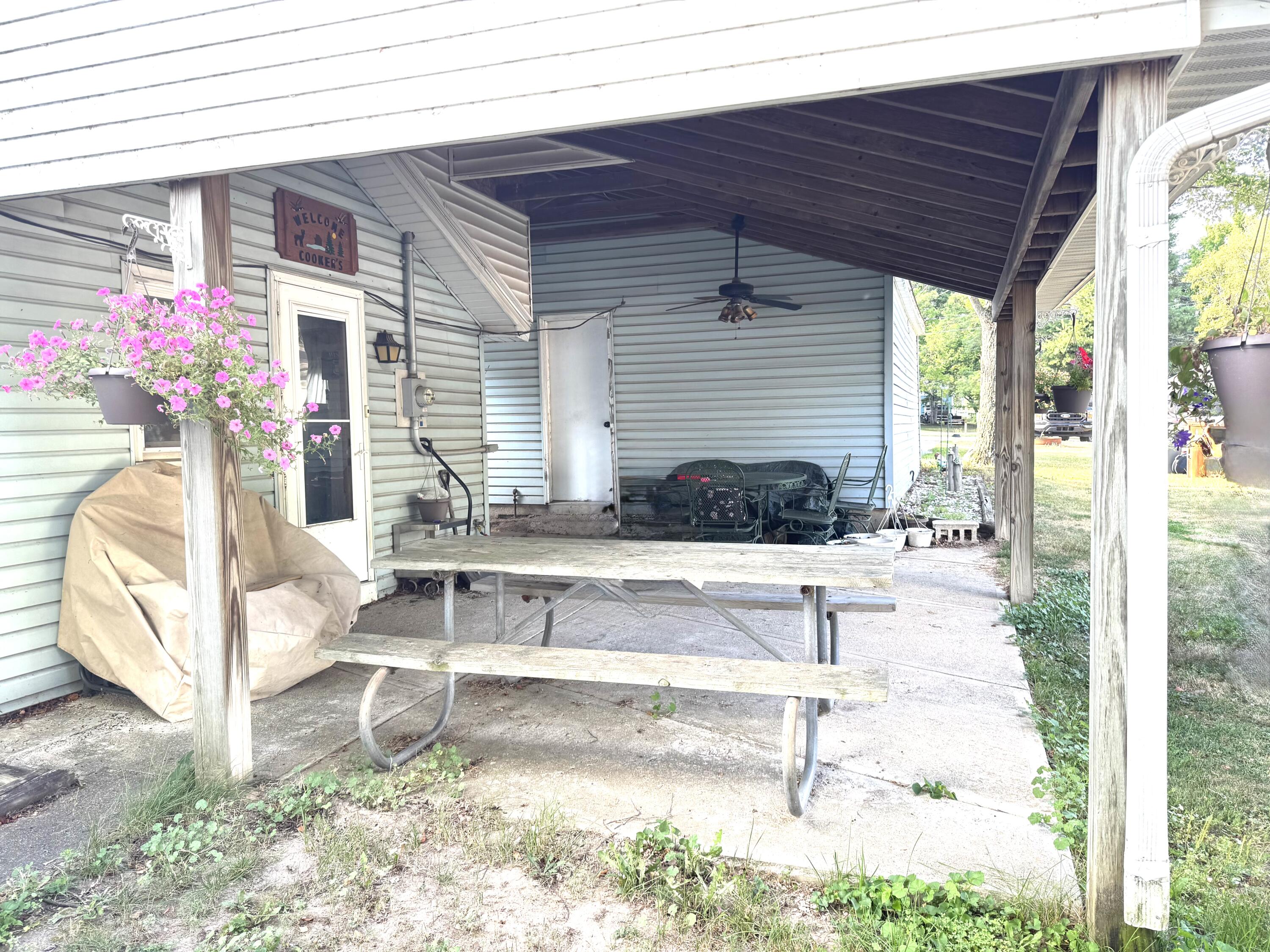 8871 Lakeview Boulevard Rodney, MI 49342 - Photo 6 of 81 IMG_4786