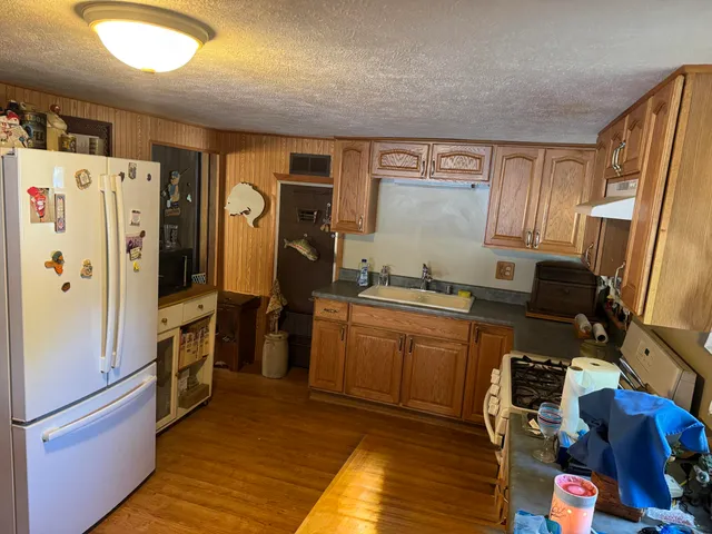 $219,900 | 8871 Lakeview Boulevard, Rodney, MI 49342