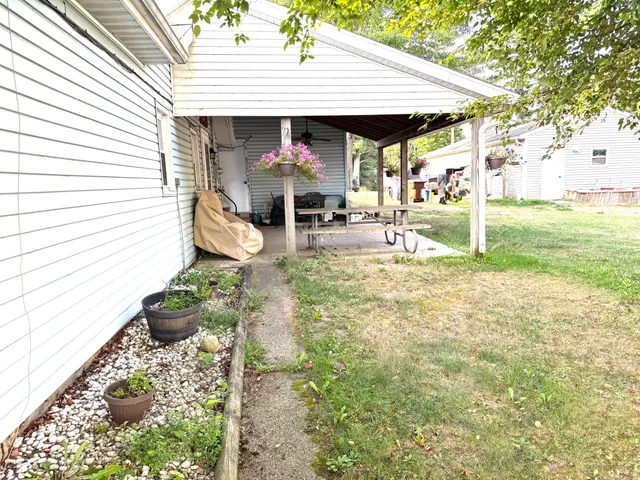 $219,900 | 8871 Lakeview Boulevard, Rodney, MI 49342