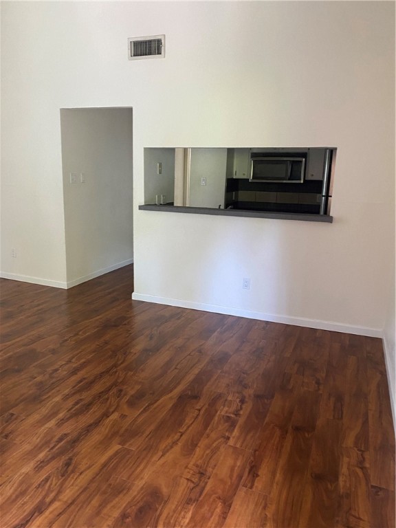 612 Park Place, Unit 301 Austin, TX 78705 - Photo 3 of 25 a view of microwave and cabinets