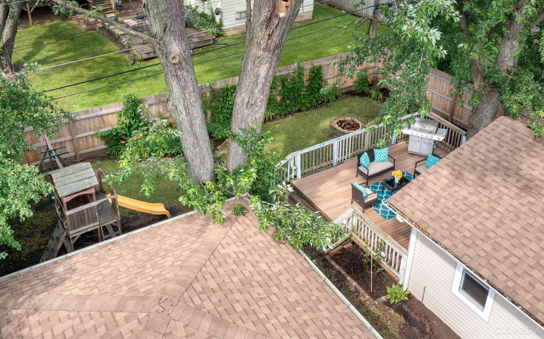110 Cedar Circle Streamwood, IL 60107 - Photo 23 of 28 swimming pool view with a seating space
