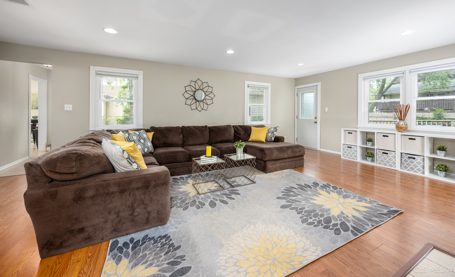 110 Cedar Circle Streamwood, IL 60107 - Photo 10 of 28 a living room with furniture window and wooden floor