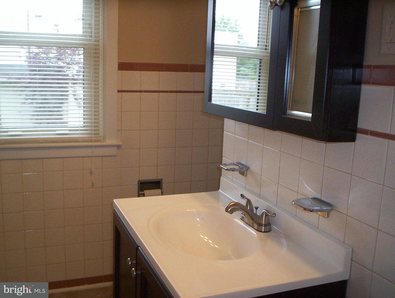 1930 Filbert Street York, PA 17404 - Photo 14 of 20 Bath
