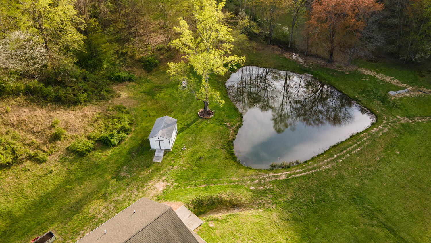 1967 Willie Cheek Road London, KY 40744 - Photo 3 of 104 33_DJI_0365