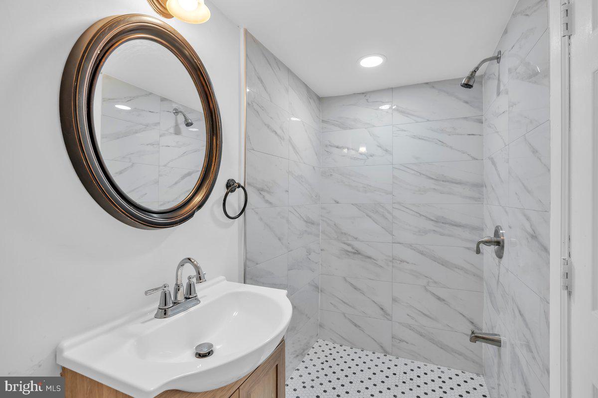 3204 Birch Road Philadelphia, PA 19154 - Photo 21 of 28