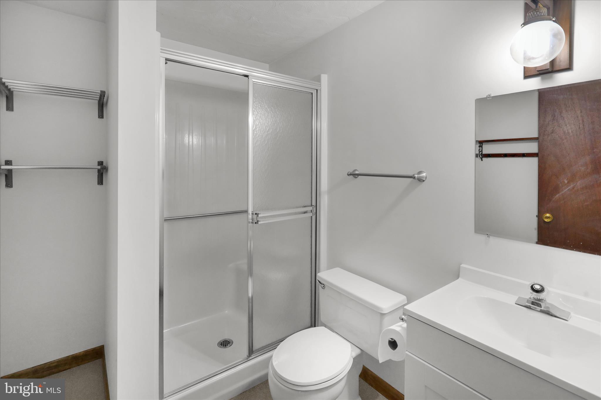 209 New Castle Drive Reading, PA 19607 - Photo 21 of 33 360_7260