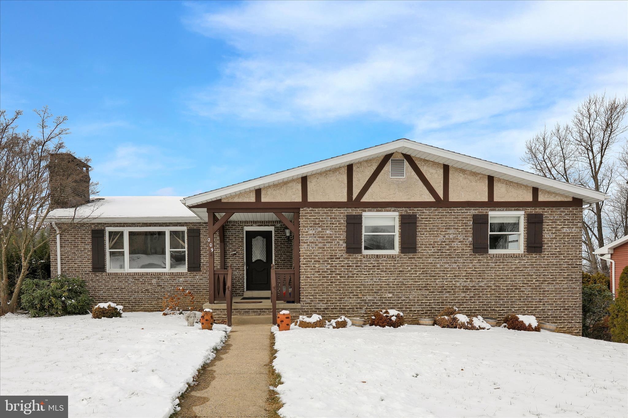 209 New Castle Drive Reading, PA 19607 - Photo 25 of 33 360_7150a