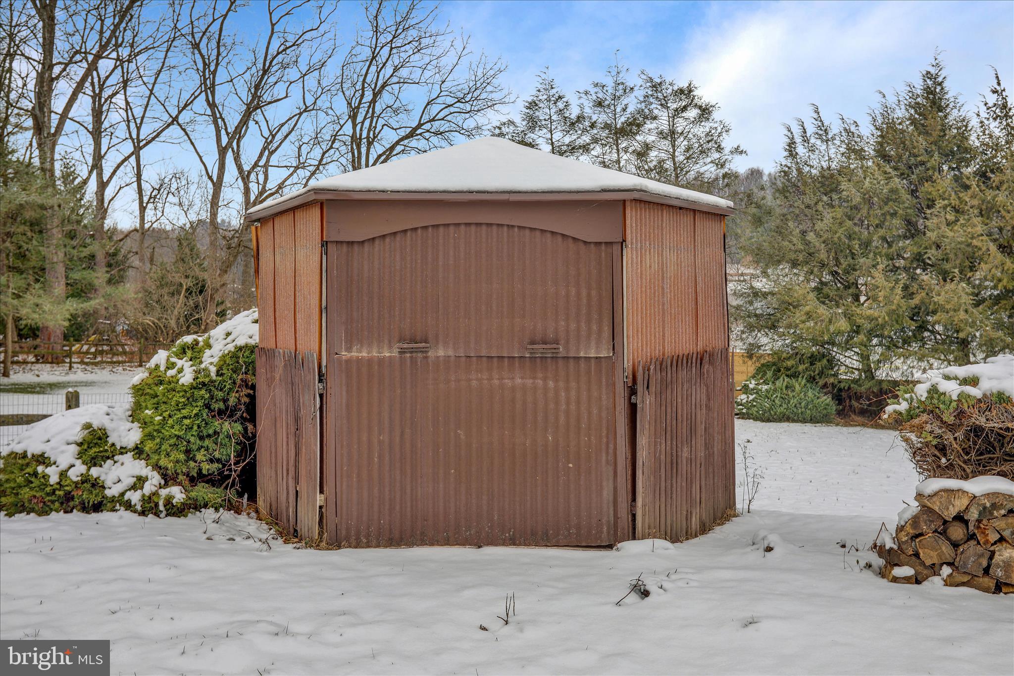 209 New Castle Drive Reading, PA 19607 - Photo 32 of 33 360_7300