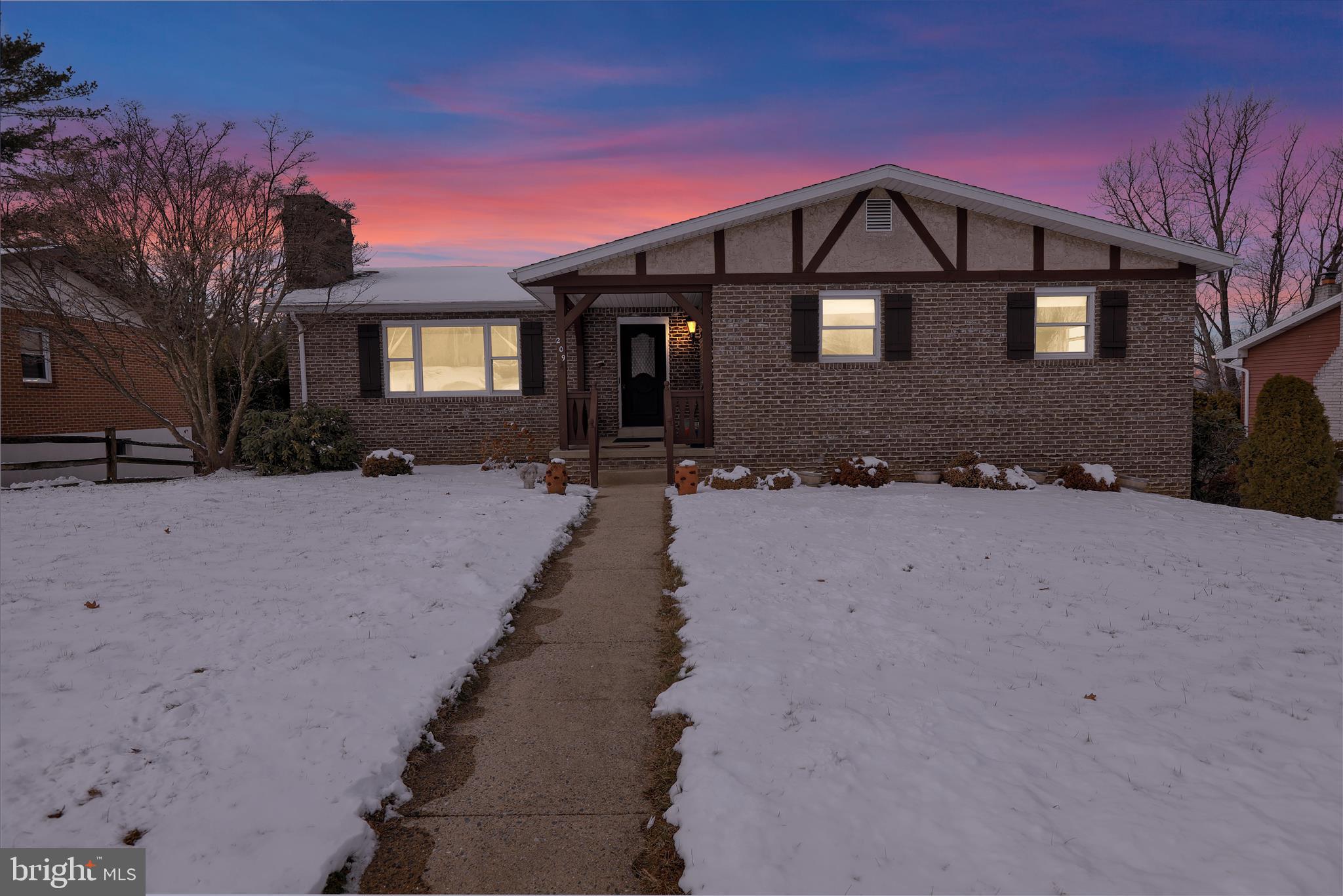 209 New Castle Drive Reading, PA 19607 - Photo 33 of 33 360_7150