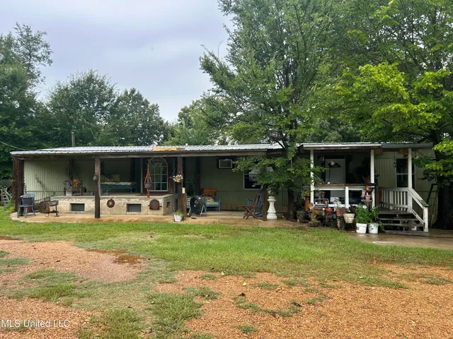 $59,900 | 2165 South Harmony Road, Crystal Springs, MS 39059
