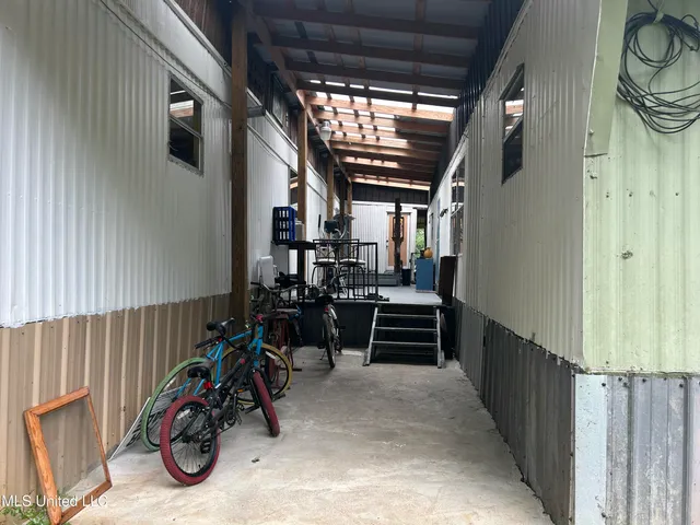 $59,900 | 2165 South Harmony Road, Crystal Springs, MS 39059