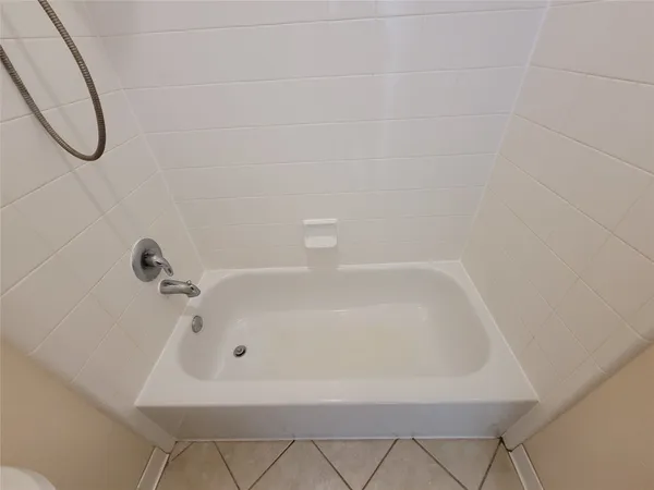 $2,750 | 2622 Katie Harbor Drive, Manvel, TX 77578
