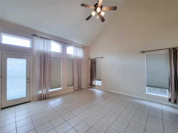 $2,750 | 2622 Katie Harbor Drive, Manvel, TX 77578