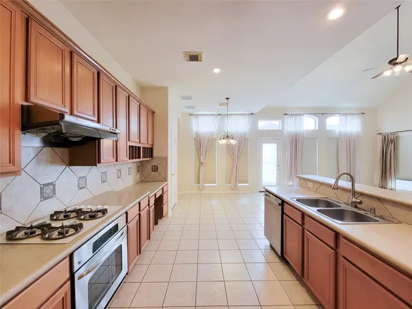 $2,750 | 2622 Katie Harbor Drive, Manvel, TX 77578