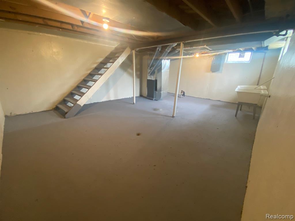9101 Rutherford Street Detroit, MI 48228 - Photo 25 of 41
