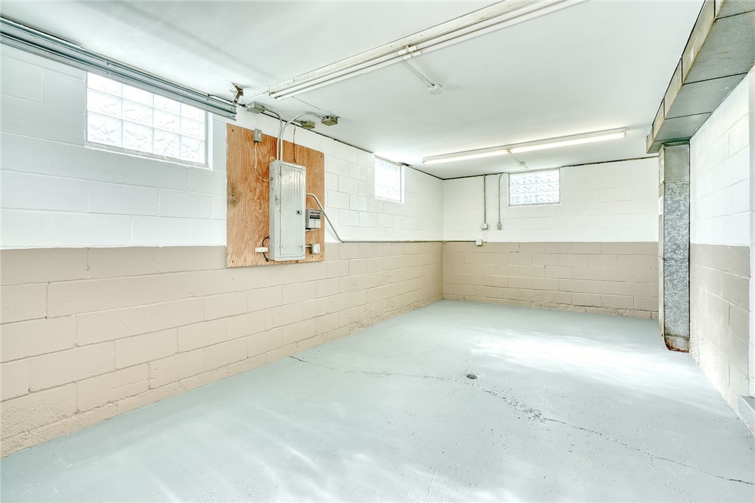 1815 Woodard Road Webster, NY 14580 - Photo 38 of 45 DEEP GARAGE * 200 Amp Electric *GENERATOR SWITCH