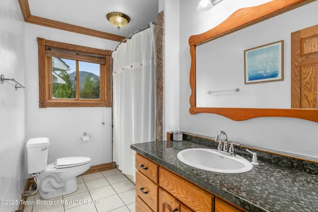 $2,395,000 | 1255 Lost Creek Road, Thayne, WY 83127