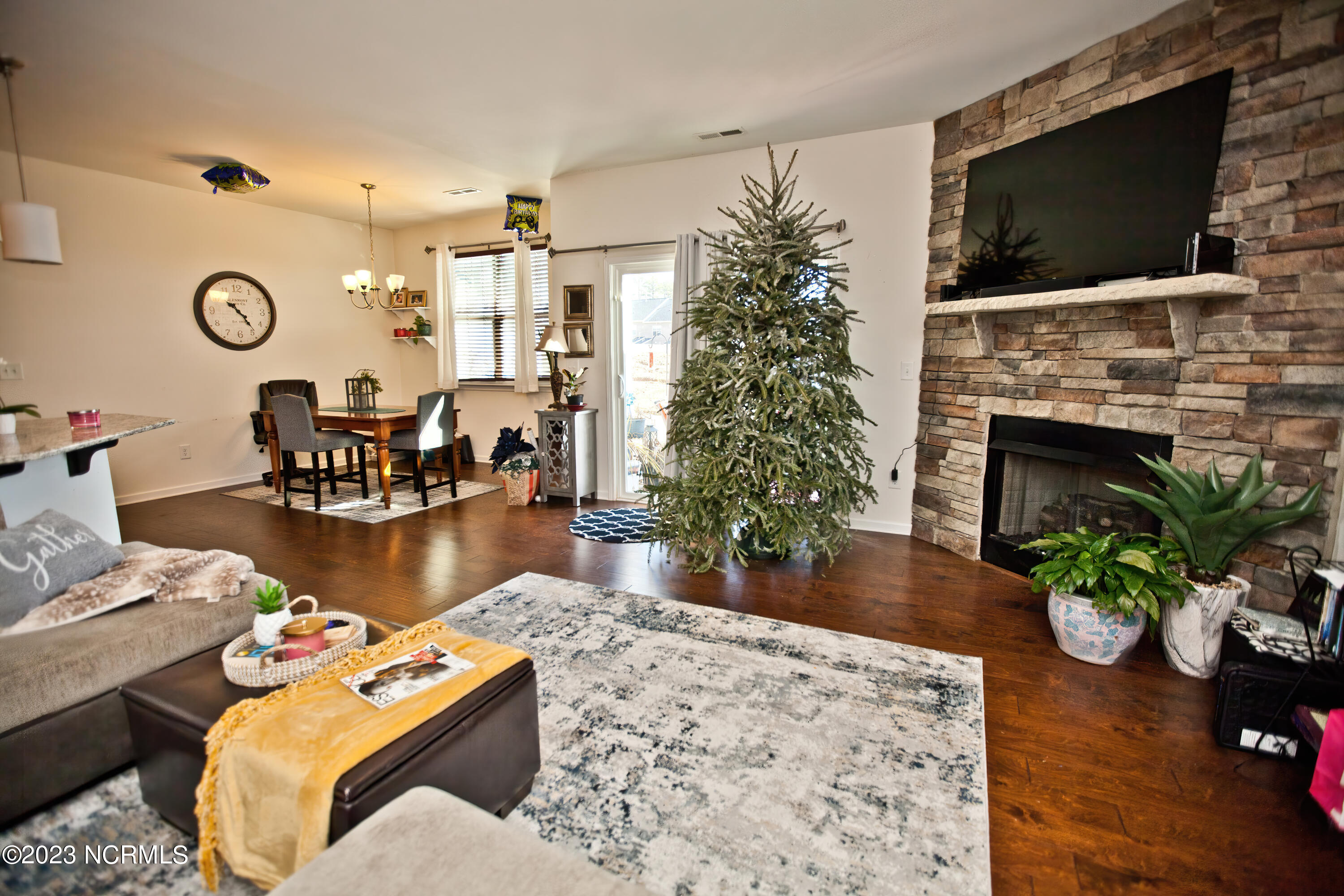 206 Zante Currant Road Durham, NC 27703 - Photo 11 of 43 206ZanteCurrantRd-Durhum-HashamMalikPhot