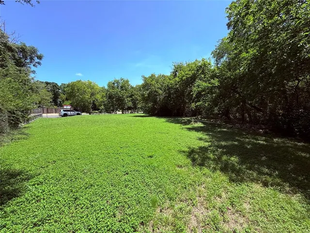 $180,000 | 1216 West Clarendon Drive, Dallas, TX 75208