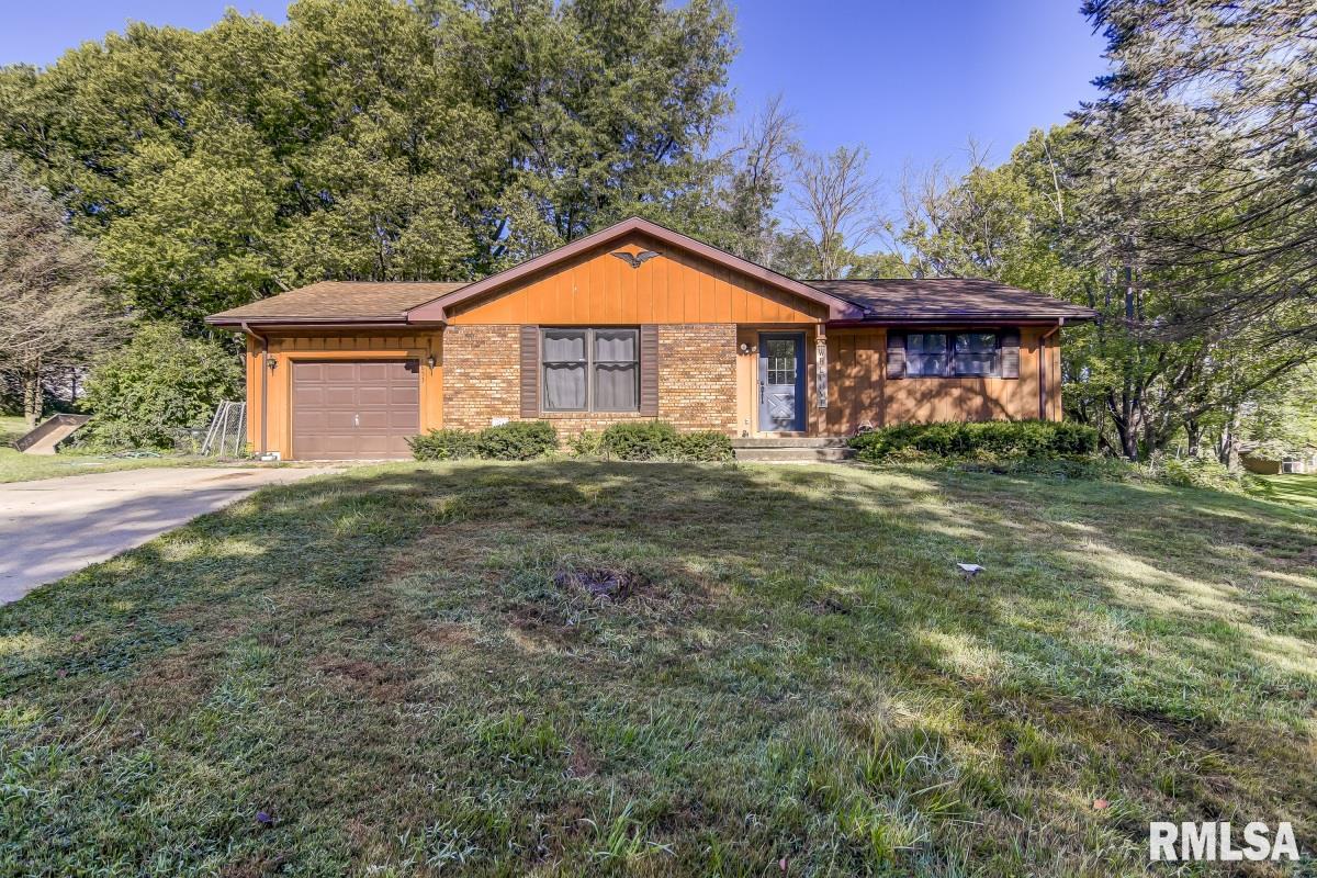 5653 Oak Crest Road Springfield, IL 62707 - Photo 1 of 22