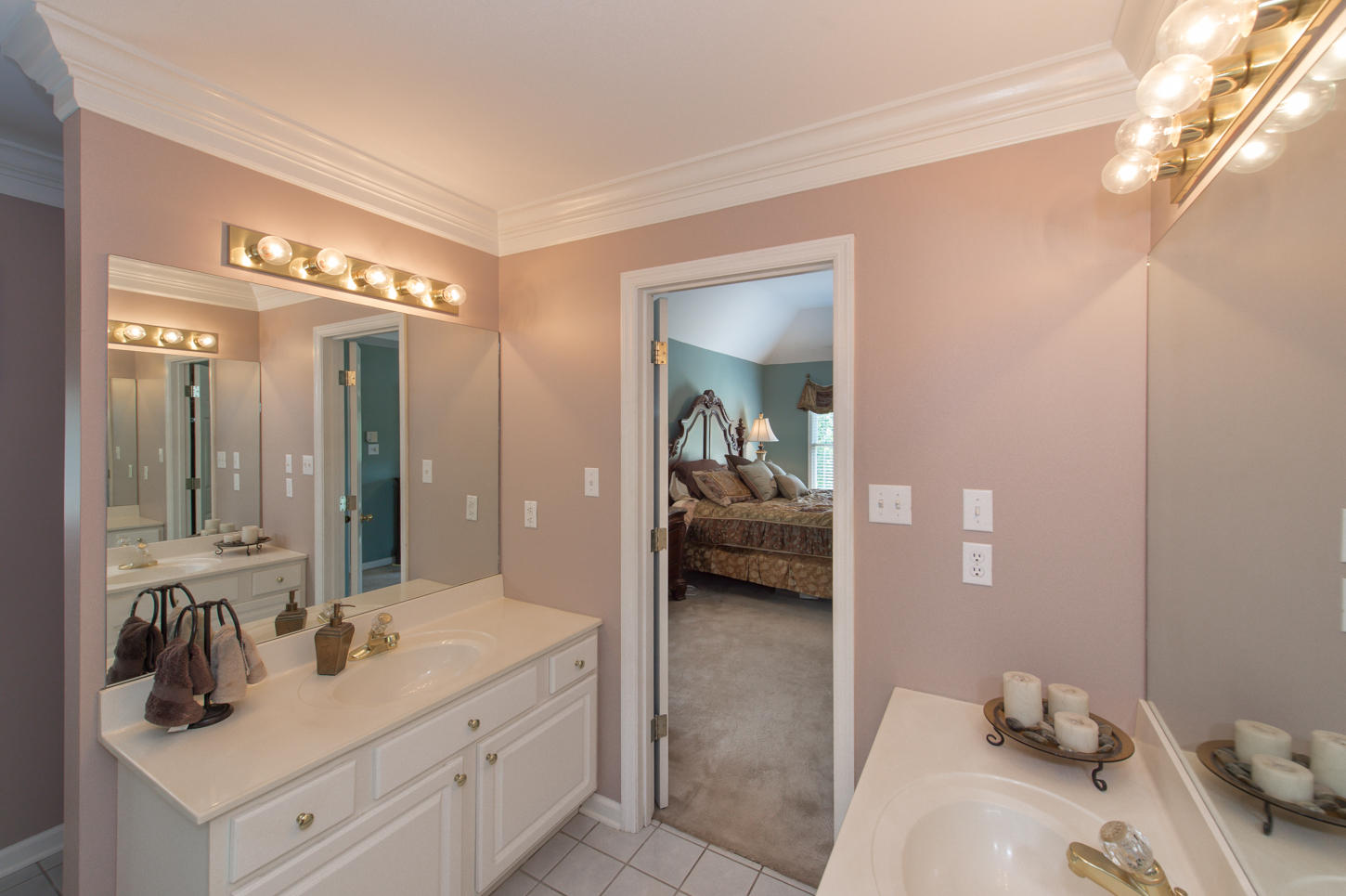 648 Tree Ridge Road Knoxville, TN 37922 - Photo 20 of 35 Double Vanity in Master Bath