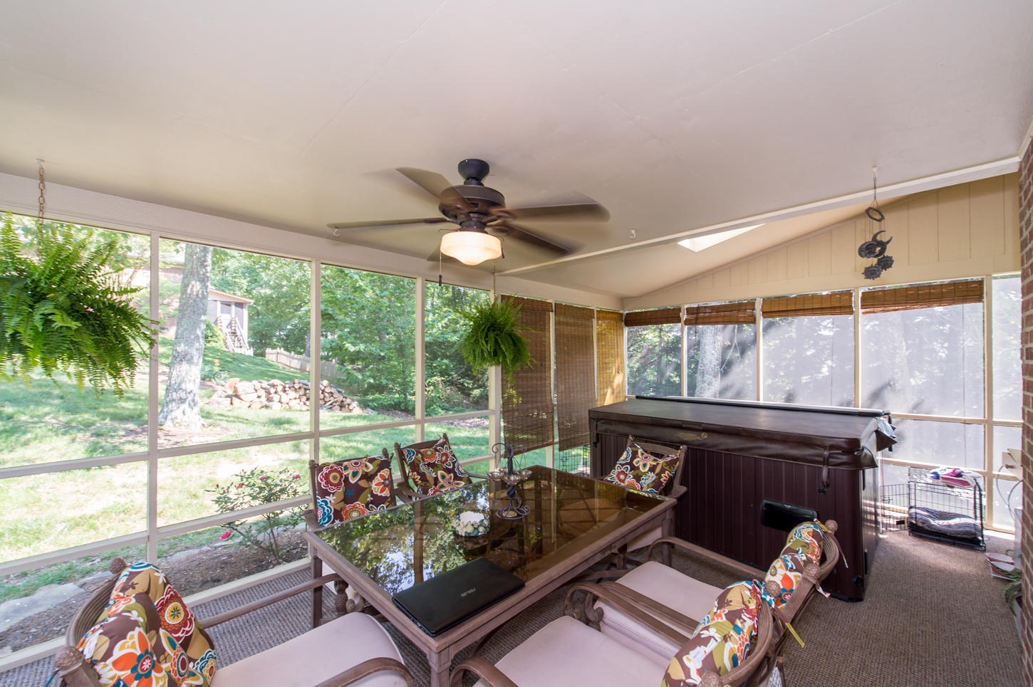 648 Tree Ridge Road Knoxville, TN 37922 - Photo 29 of 35 Screen porch