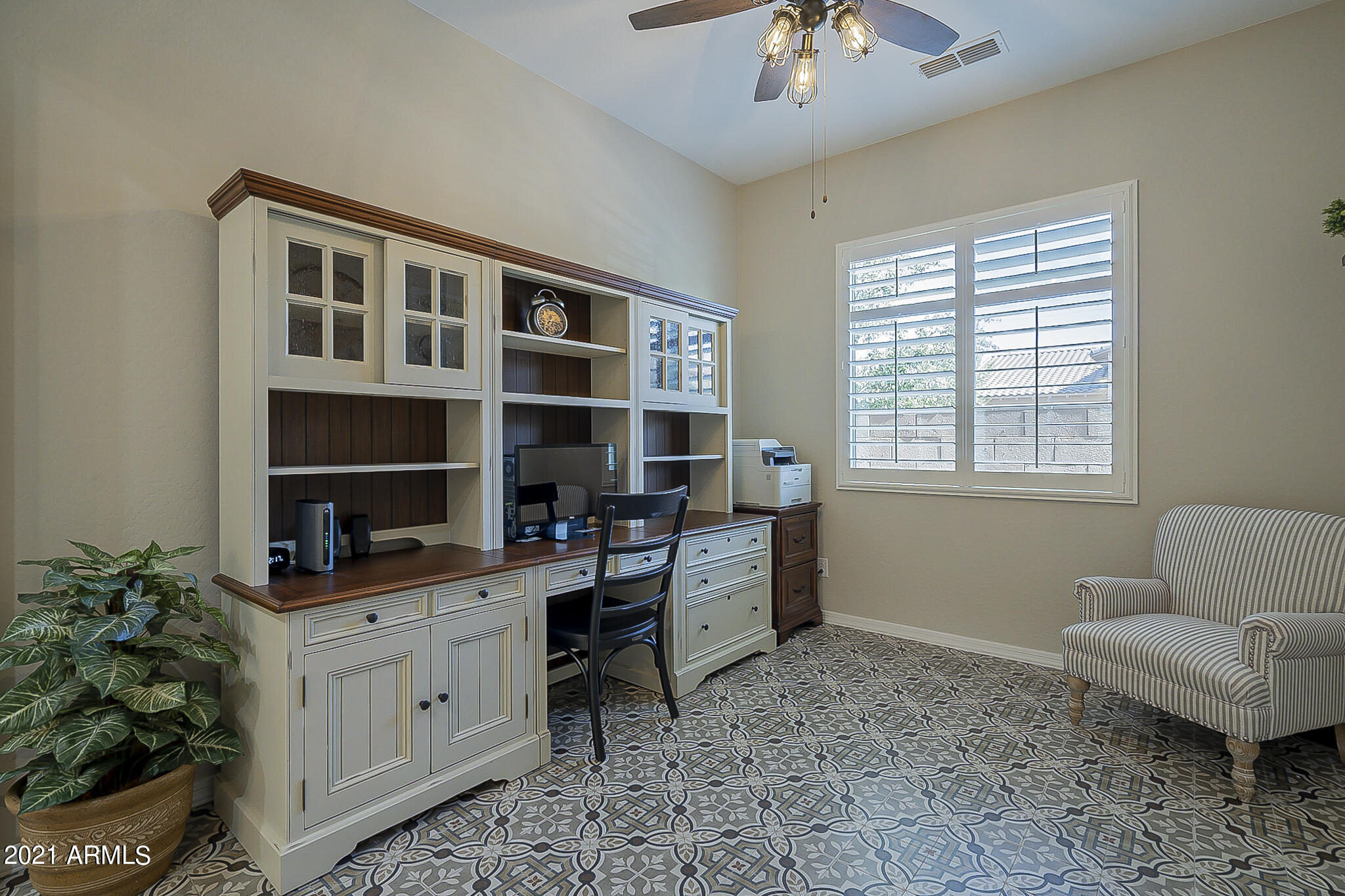 3955 East Rakestraw Lane Gilbert, AZ 85298 - Photo 6 of 45 Rakestraw-6