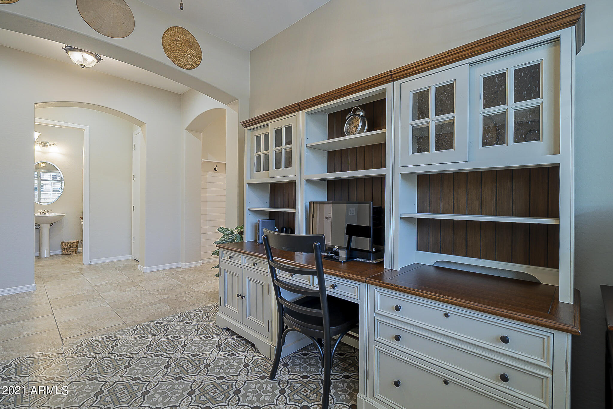 3955 East Rakestraw Lane Gilbert, AZ 85298 - Photo 8 of 45 Rakestraw-8