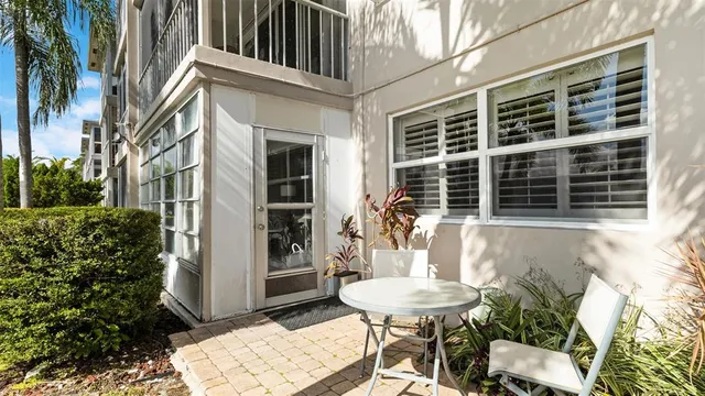 $275,000 | 1100 Southwest 12th Court, Unit 109, Fort Lauderdale, FL 33315